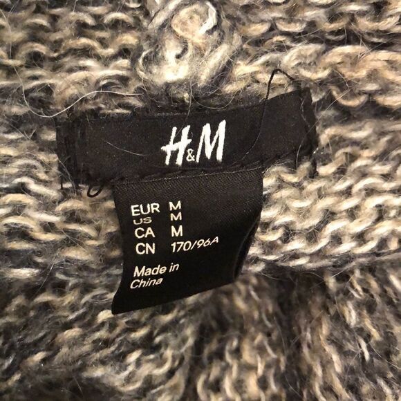 H&M Medium Cowl neck sweater - Picture 4 of 5